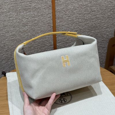 Lime Toile Bridea Brac Large Model Case Palladium Hardware