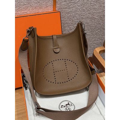 Alezan Clemence Evelyne III 29 Palladium Hardware